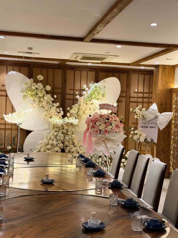 Đặt tiệc tại nhà, tiệc công ty tại Nhà hàng Gold One